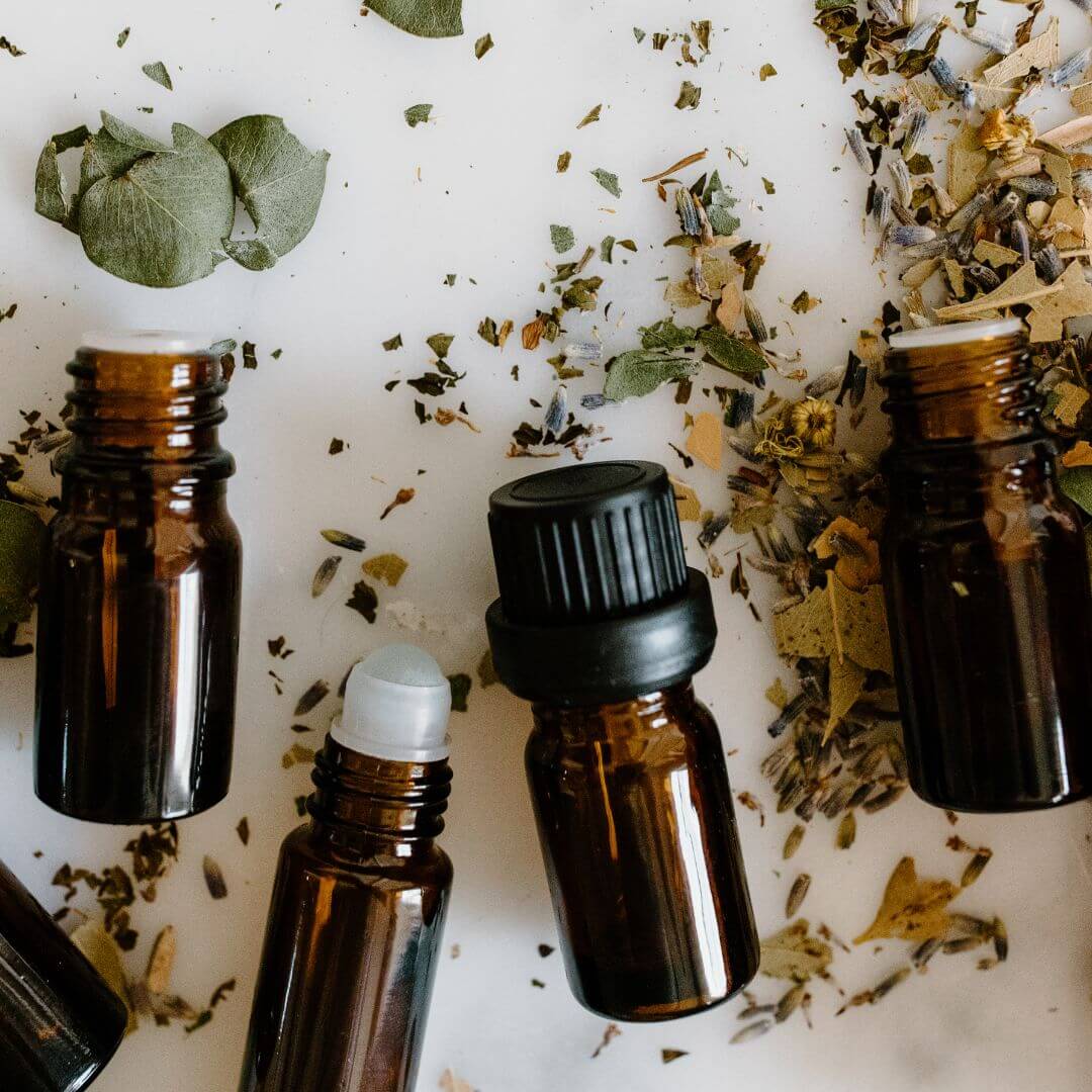 "Unveiling the Secrets of Essential Oils: Effective Home Remedies for Acne Prone Skin & Glowing Skin